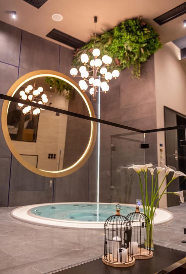 Marconio Wellness Private Pool & Spa - City Center ベオグラード エクステリア 写真