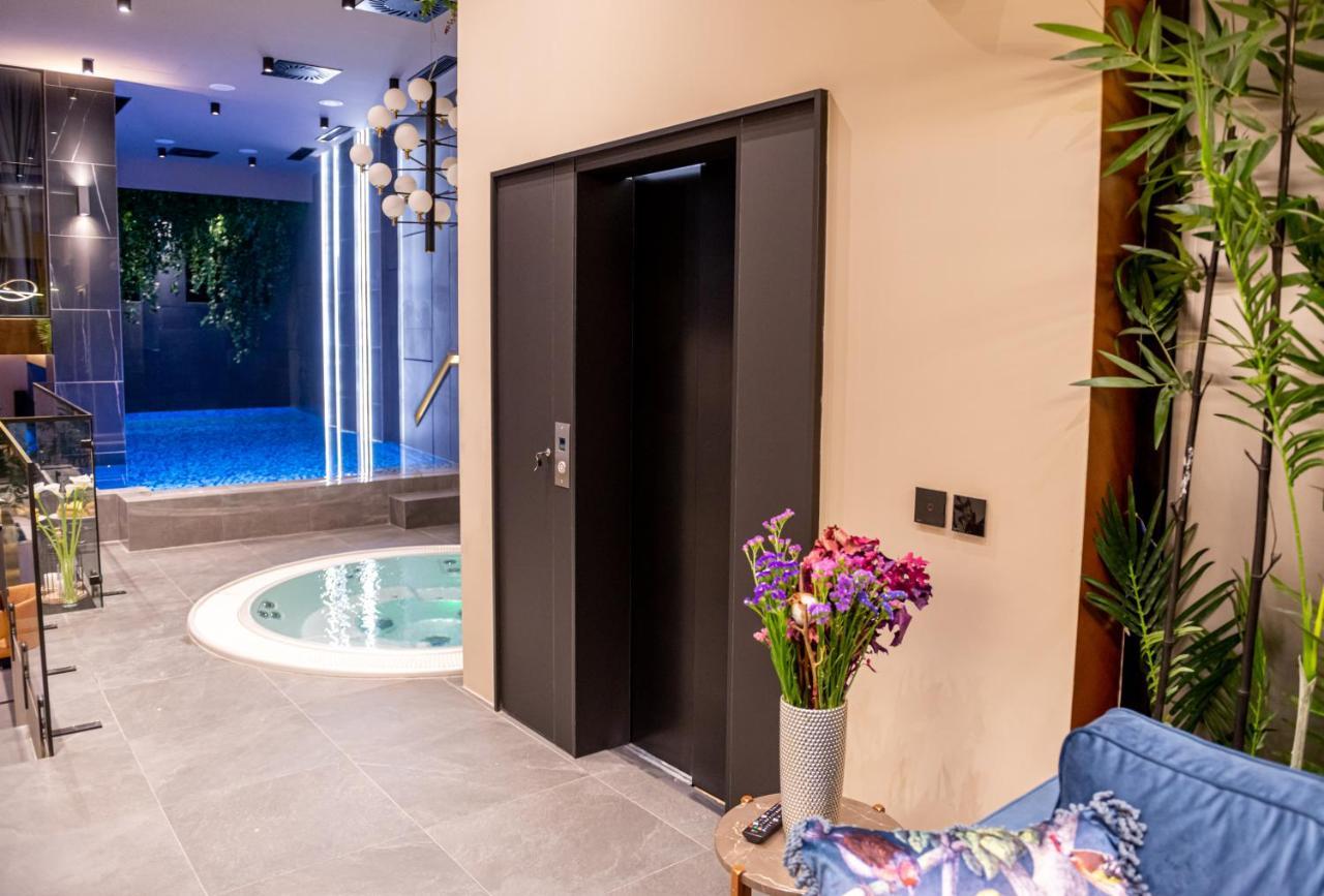 Marconio Wellness Private Pool & Spa - City Center ベオグラード エクステリア 写真