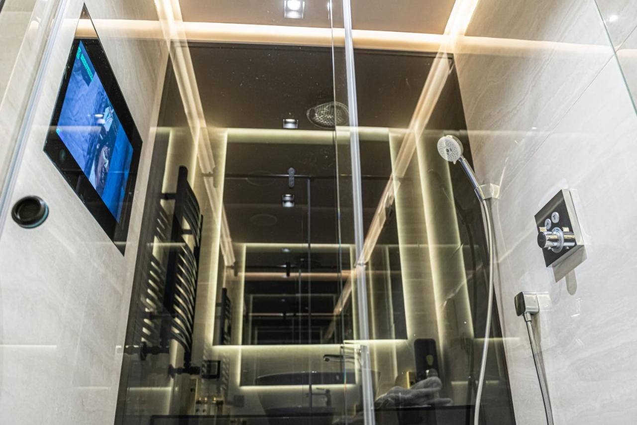 Marconio Wellness Private Pool & Spa - City Center ベオグラード エクステリア 写真