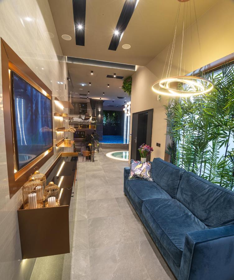 Marconio Wellness Private Pool & Spa - City Center ベオグラード エクステリア 写真